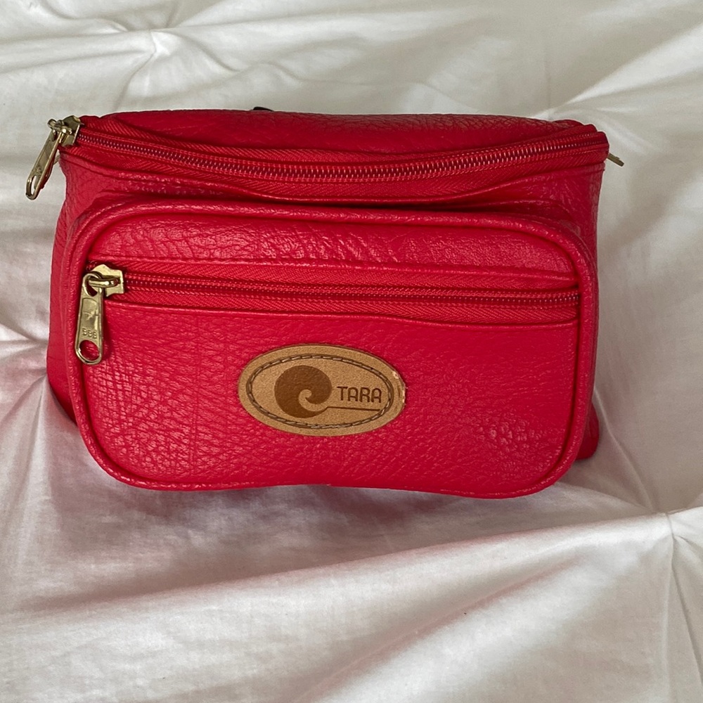 SOLD!❌ NEW Red Vegan Leather Fanny Pack - Picture 12 of 17
